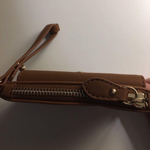 Tommy Hilfiger mini wallet/clutch - Picture 5 of 6